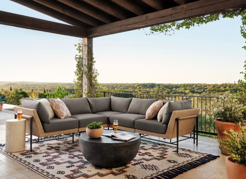 Outdoor Furniture 